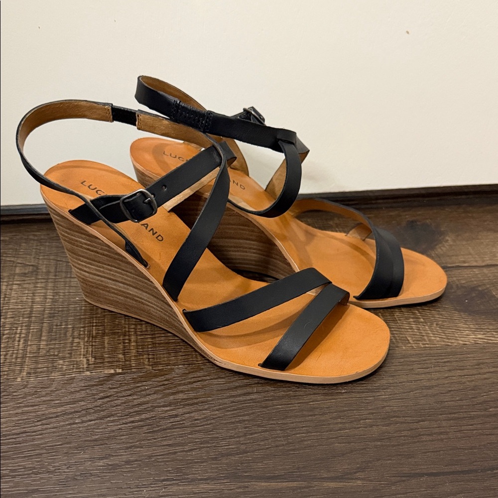 Lucky Brand Alexcia Black and Tan Women's Sandals - Picture 2 of 5